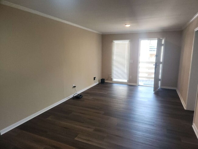 Foto del edificio - Two Bedroom Condo in Walking Distance to Hilton Head Island Beaches!