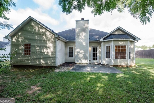 Building Photo - 235 Summer Hill Cir