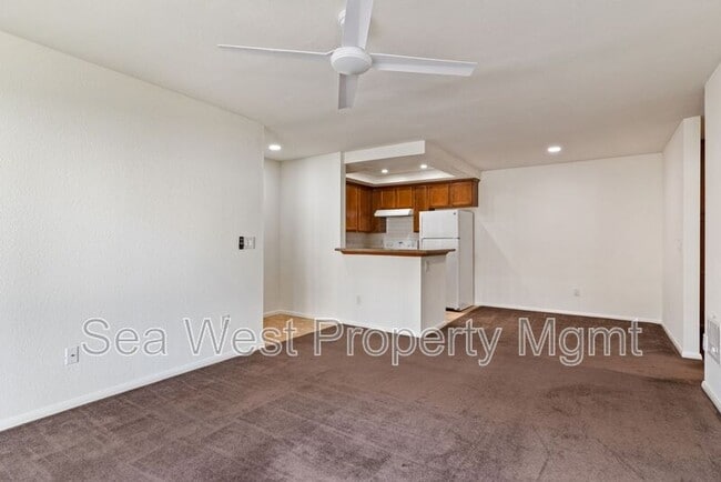 Building Photo - 432 Edgehill Ln