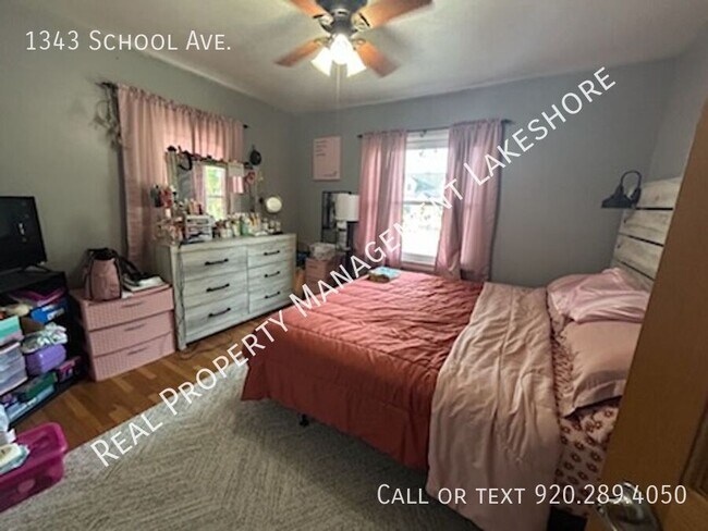 Foto del edificio - 1343 School Ave