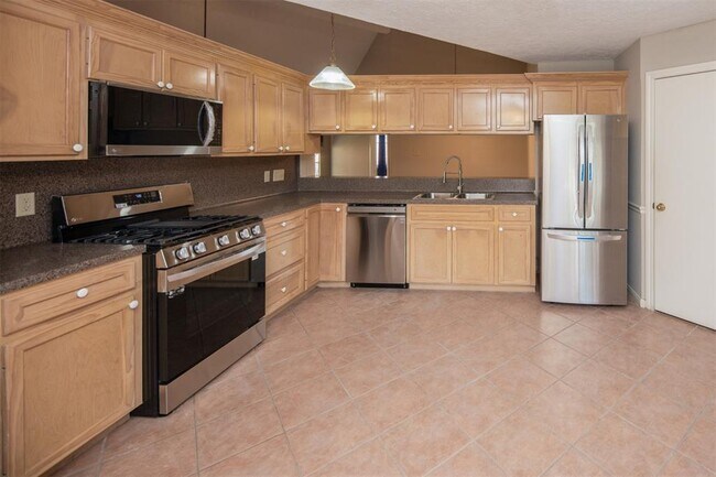 Foto del edificio - 7023 Yardley Dr