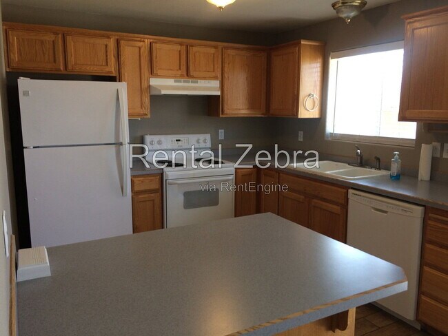 Foto del edificio - 2279 NE Cherry Loop
