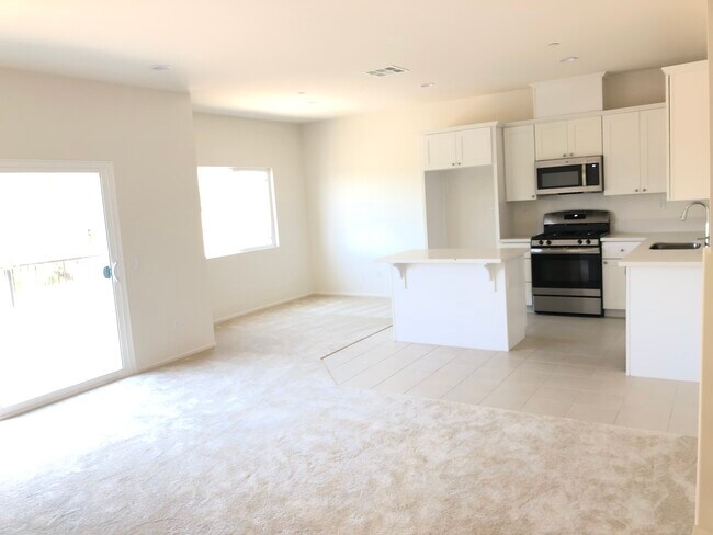 Foto del edificio - 4400 Lilac Cir