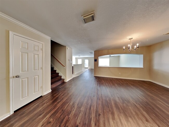 Building Photo - 8310 Wainwright Way