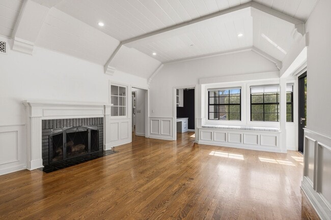 Building Photo - Beautiful Two-Story Burbank Home with Pool, Hardwood Floors & Guest House