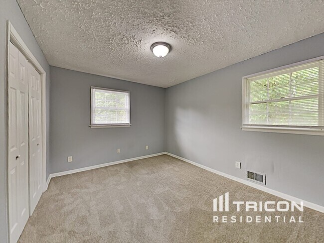 Foto del edificio - 4063 Cornell Blvd SW