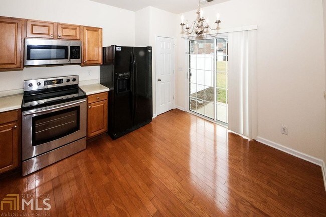 Foto del edificio - 199 Bellewood Oak Dr