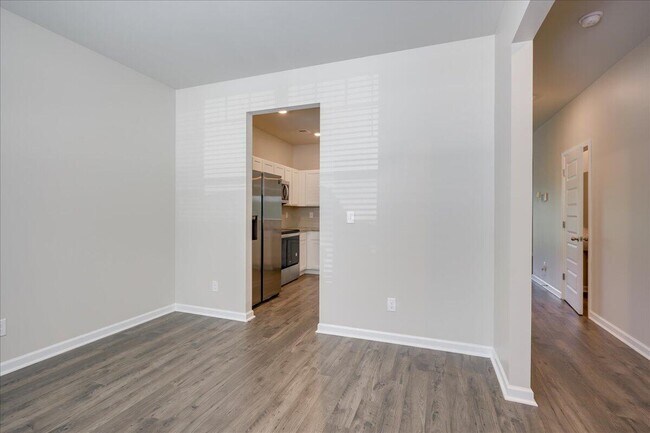 Foto del edificio - 2177 River Park Ct