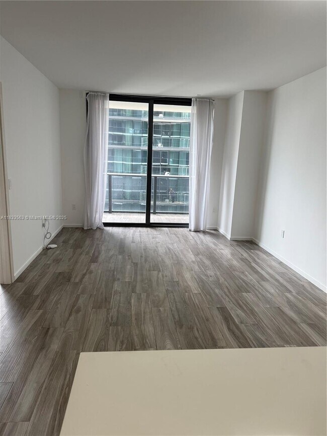 Foto del edificio - 801 S Miami Ave