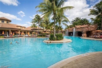 Building Photo - 6839 Ascot Dr