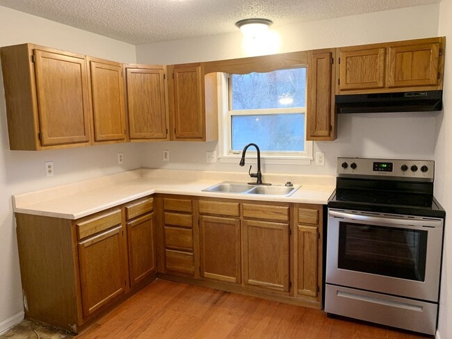 Building Photo - For Rent...4404 Wabash, Granite City