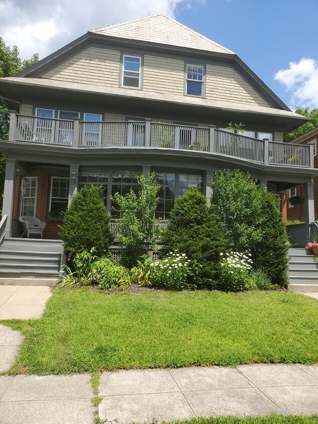 Front of house - 66 Dana St