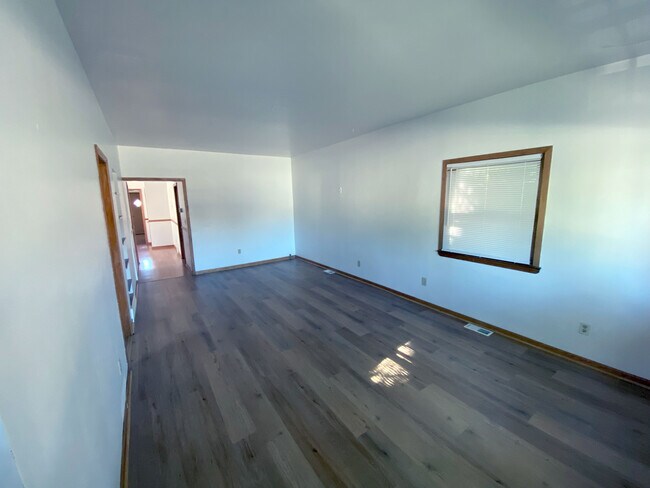 Sala de estar - 3633 E Carpenter Ave