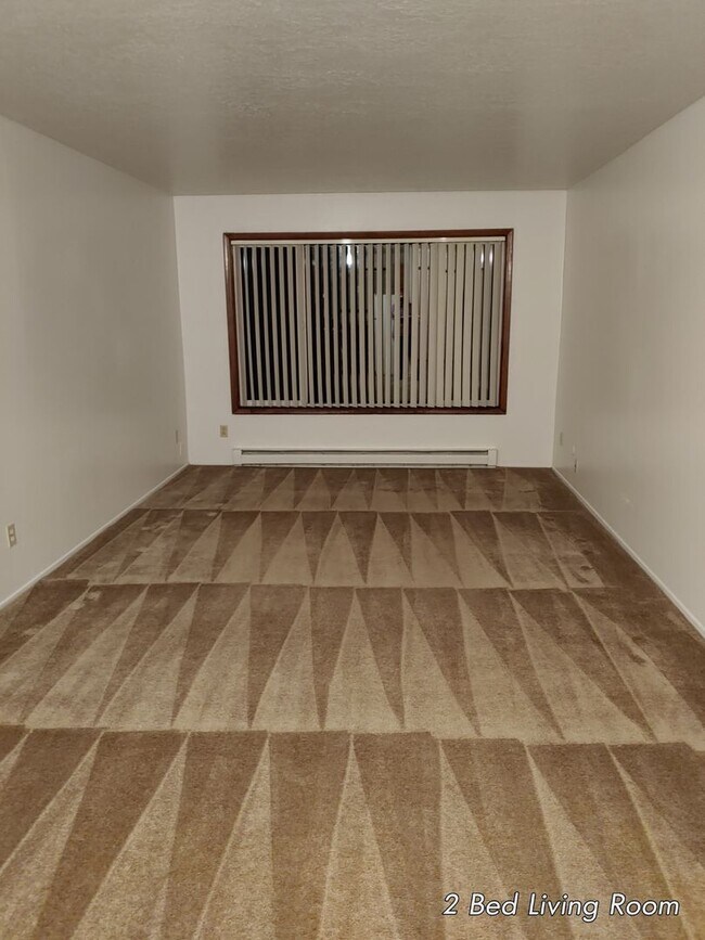 Foto del edificio - GREAT ground FLOOR pet FRIENDLY  apartment HOME in MT TABOR!