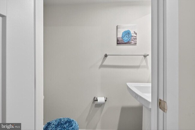 Building Photo - 150 Fletcher Cir