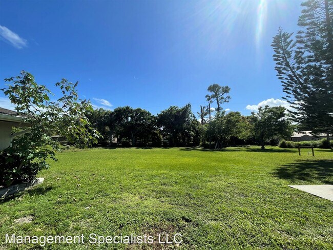 Foto del edificio - 2 br, 1 bath House - 915 E. Weatherbee Road