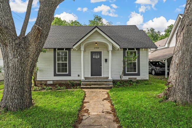 Foto del edificio - Beautifully Updated 2/2 Cottage - Available now!