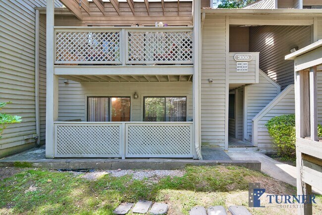 Building Photo - 3006 Village Creek Dr, Columbia, SC 29210