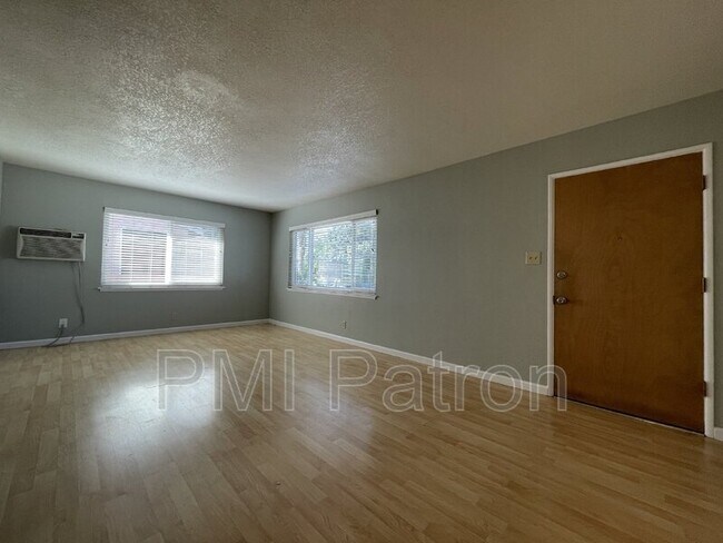 Building Photo - 11202 Alburtis Ave