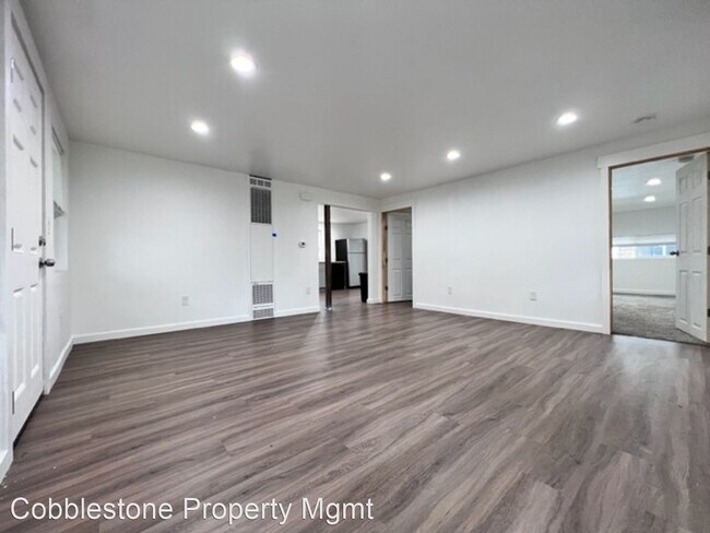 Foto del edificio - 2 br, 1 bath House - 213 E Chicago