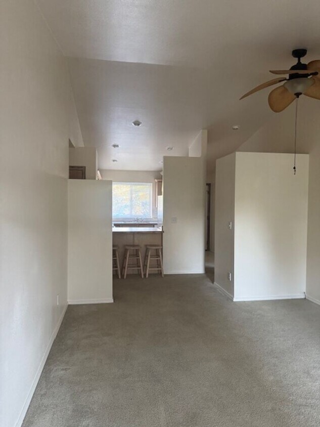 Primary Photo - 2 Bdrm 1 bath