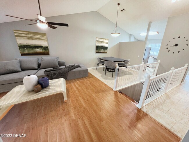 Building Photo - 104 Grand Oaks Cir