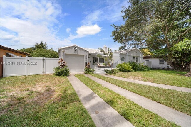 Foto del edificio - 1625 Hollywood Blvd