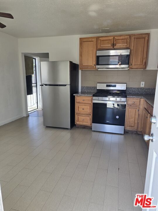 Foto del edificio - 1117 W 94th St