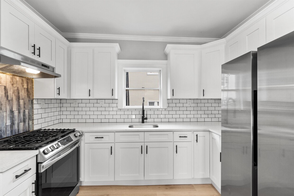 Foto principal - 98 W 32nd St