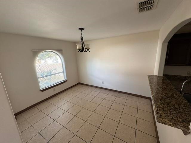 Building Photo - 516 Everest Ct
