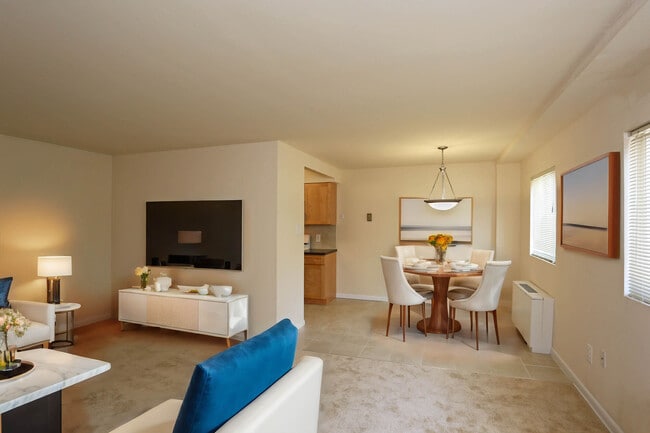 Building Photo - The Ridge Apartments