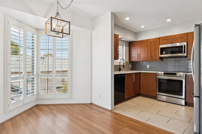 Building Photo - 4327 N 28th St