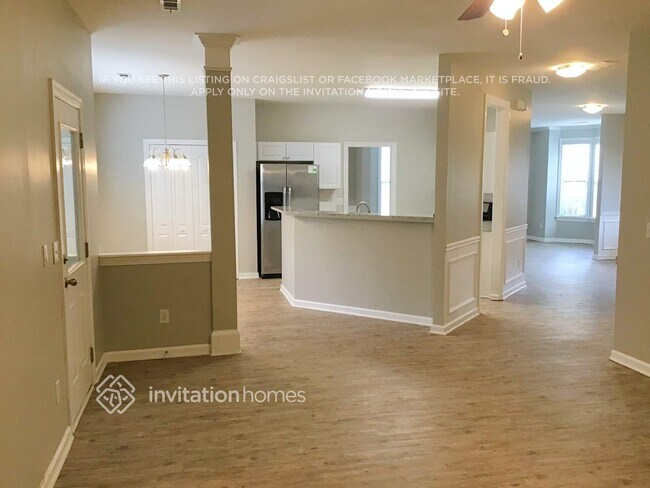 Building Photo - 3643 Aberdeen Way