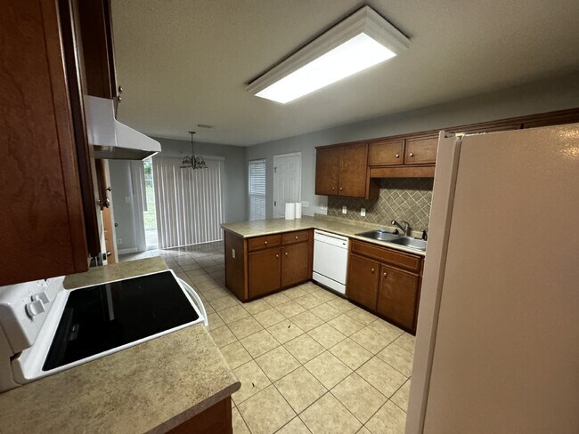 Foto del edificio - House for Rent