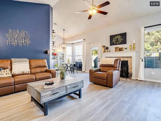 Building Photo - 2131 Cervin Blvd