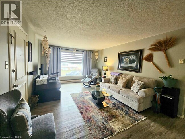 Photo du bâtiment - 85 Lyndhurst St