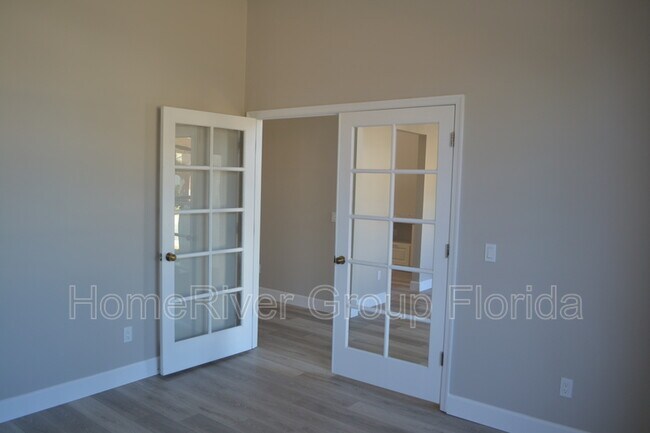 Foto del edificio - 3486 Woodley Park Pl