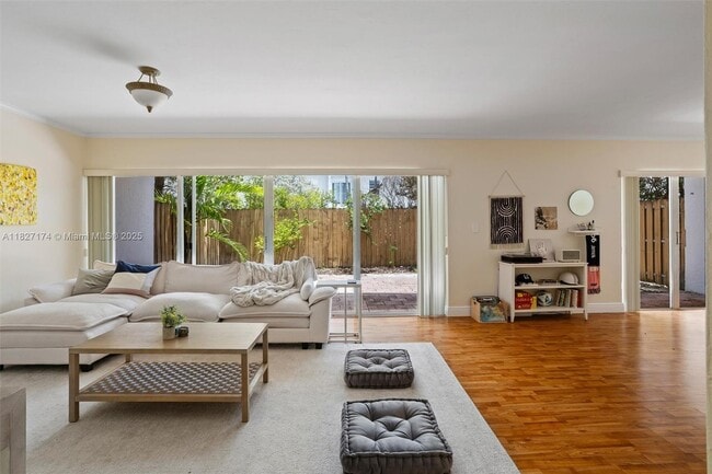Building Photo - 7508 SW 58th Ave