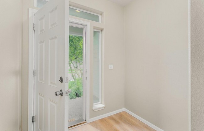 Photo - 1245 SW 175th Ave Townhome