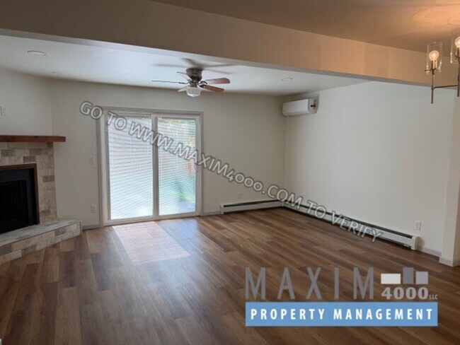 Foto del edificio - 2721 Patterson Rd