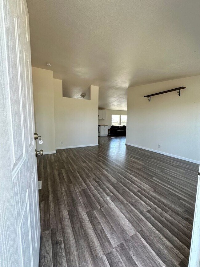 Building Photo - 14124 Marsha Way