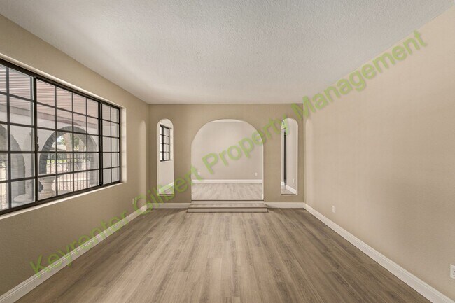 Foto del edificio - Beautiful Gilbert Home with Pool — Convenient Location & Modern Upgrades!