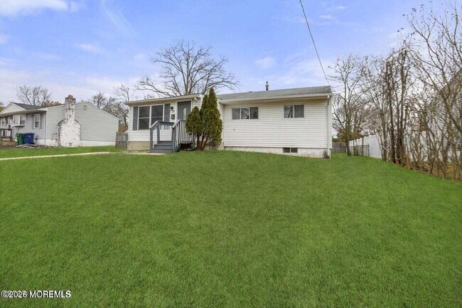 Building Photo - 28 Brandies Rd
