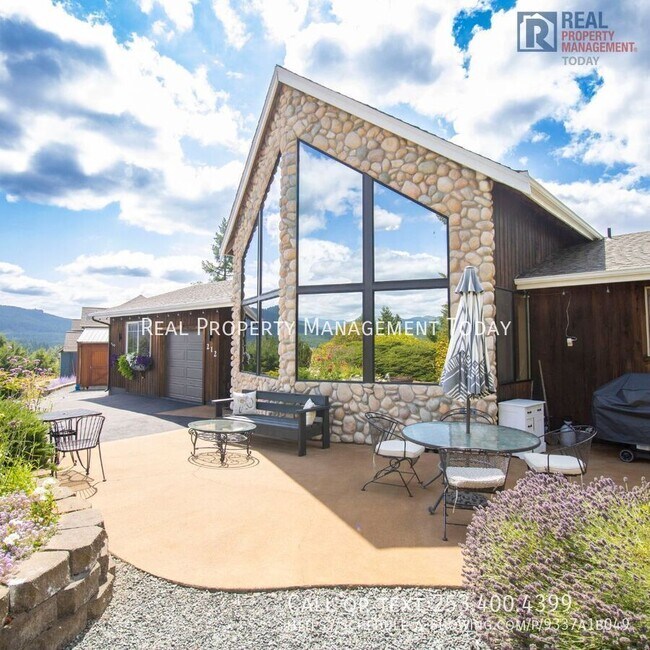 Building Photo - 212 Dow Ridge Dr N