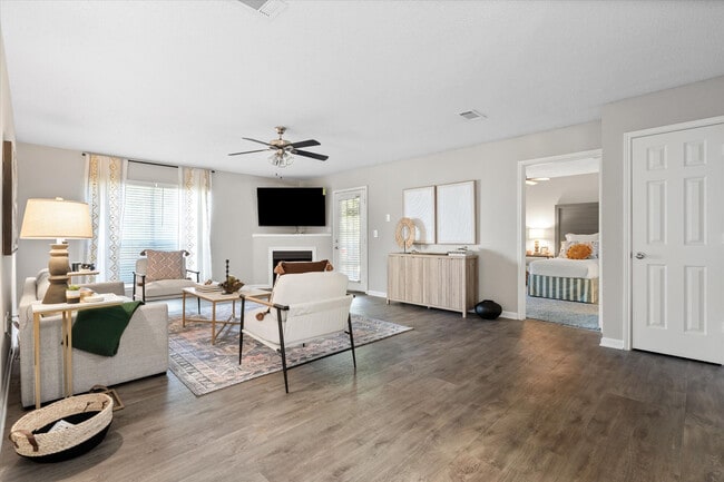 Building Photo - The Grove Apartments