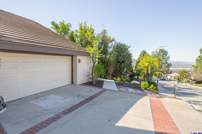 Building Photo - 167 Wonderview Dr