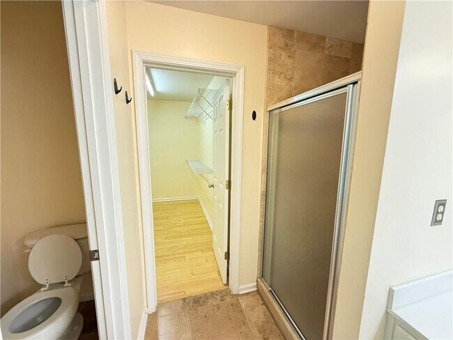 Foto del edificio - 6535 Whirlaway Dr