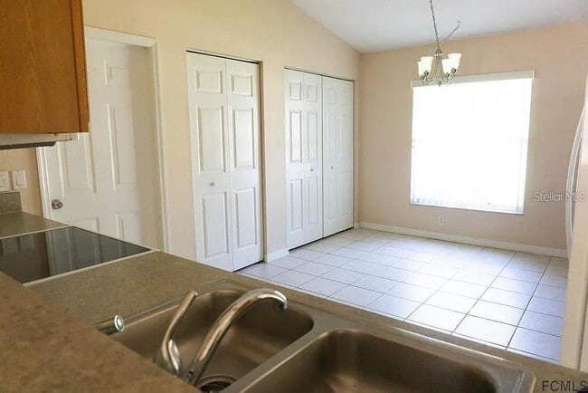 Foto del edificio - 4 Ricardo Pl