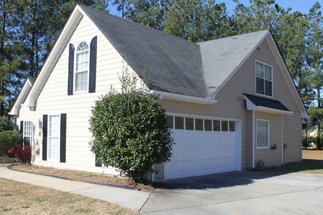 Foto del edificio - 540 Peachtree Parc Ct NE
