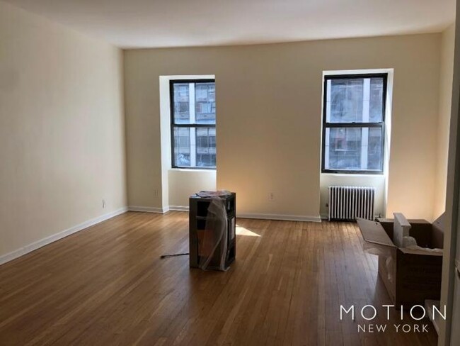 Foto del edificio - 0 bedroom in New York NY 10019